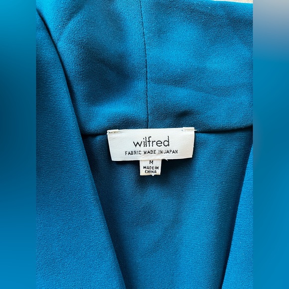 ARITZIA Wilfred Nuit Blouse in BLUE - Picture 5 of 5